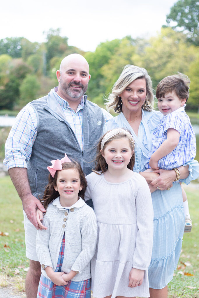 What to wear for your family fall photos.  Birmingham, Alabama Family Photographer