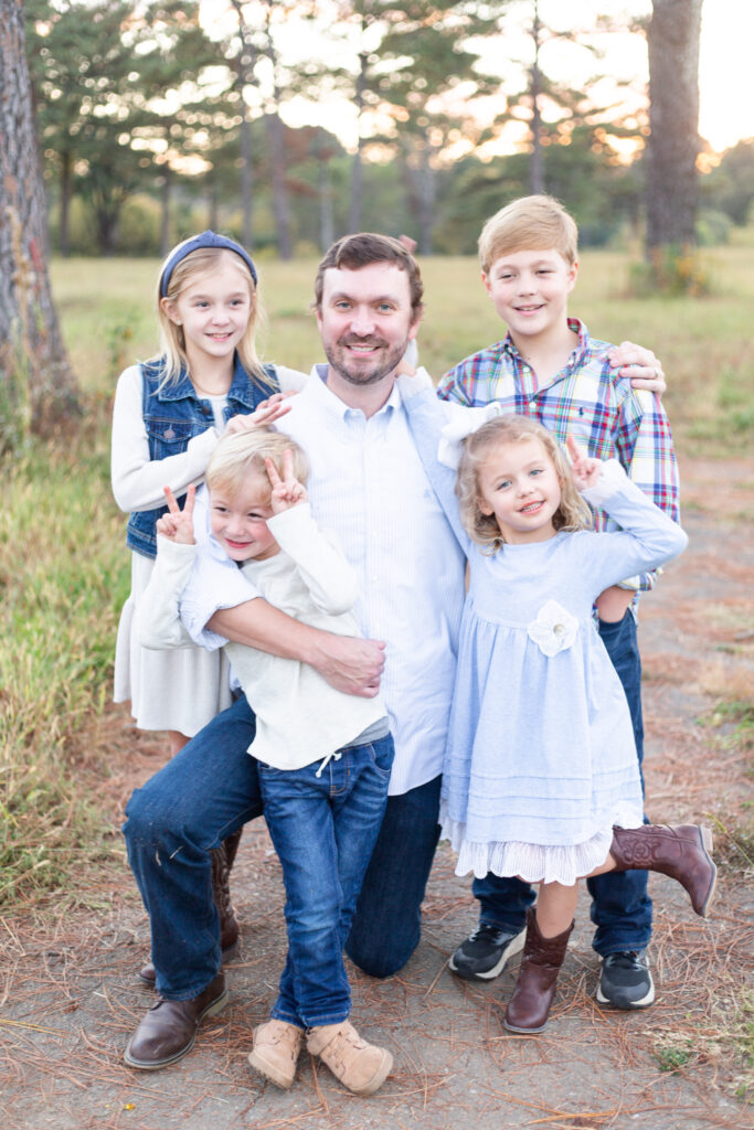 Hoover, Vestavia, Homewood, Mountain Brook, Pelham, Helena, Alabaster, Birmingham Alabama Photographer.  Fall Family Photos.  Family Photographer