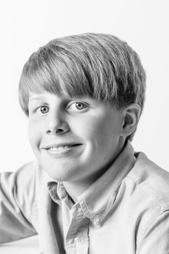 confidence through family portraits
Hoover, Vestavia, Mountain Brook, Homewood, Helena, Pelham, Alabaster, Chelsea, Birmingham Alabama Children's Photographer. Family Photographer. Personality portraits. Top rated photographer in Birmingham. Affordable portraits
