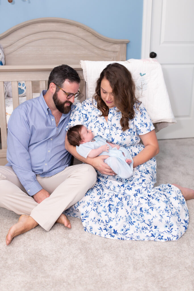 Newborn Photographer.  Hoover, Vestavia, Homewood, Mountain Brook, Helena, Alabaster, Chelsea, Birmingham, Alabama.  LIfestyle Newborn session.  Newborn Photography. 