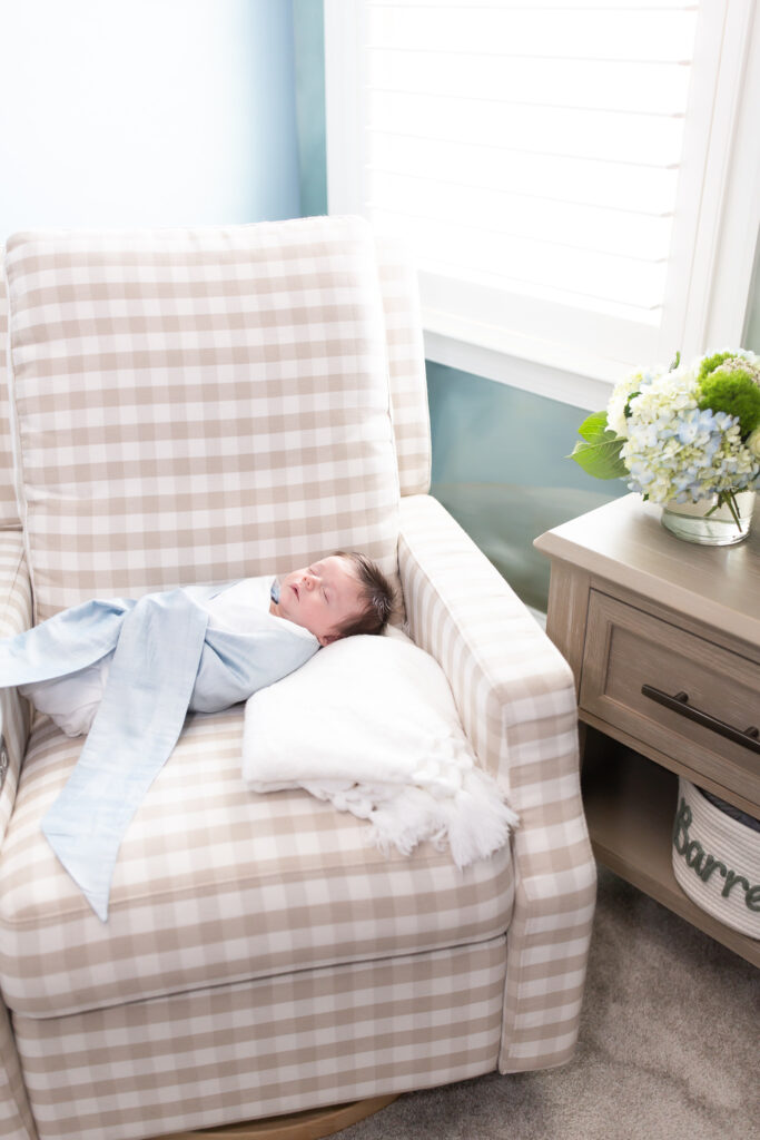 In home lifestyle newborn sessions.  Birmingham Alabama Newborn Photographer