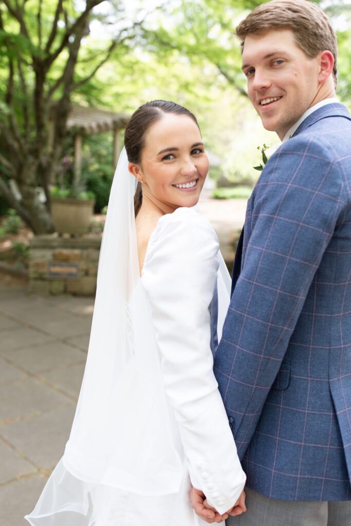 Photographer for Small Weddings in the birmingham Alabama area. Birmingham, Hoover, Vestavia, Homewood, Mountain Brook, Alabama