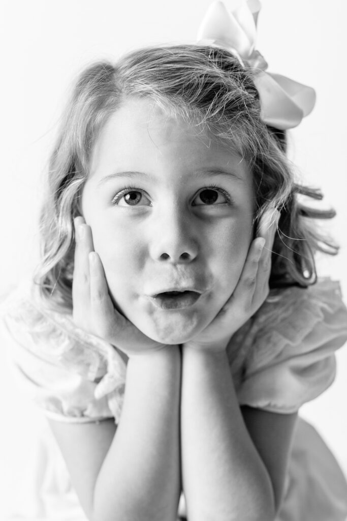 Personality Portraits. Birmingham, Hoover, Vestavia, Homewood, Mountain Brook, Helena, Pelham, alabaster, Pelham, Chelsea, Alabama. Family photographer. affordable photographer
confidence through family portraits