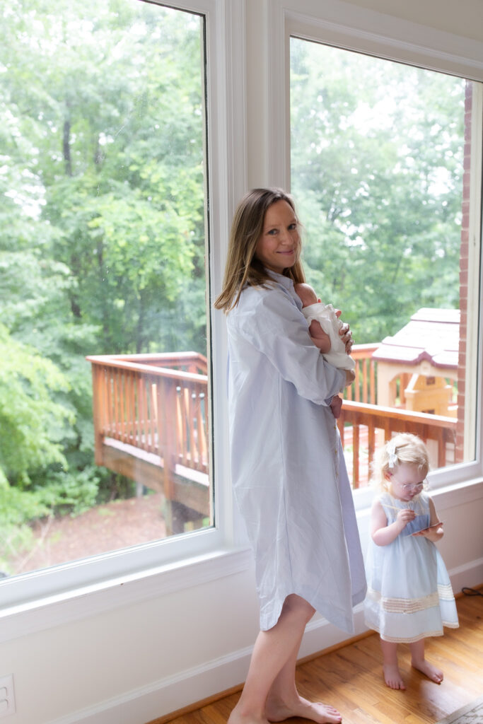 Birmingham, Alabama Newborn Photographer. Hoover, Homewood, Vestavia, Mountain Brook, Pelham, Alabaster, Helena, Birmingham, Alabama. Lifestyle Newborn Photos.