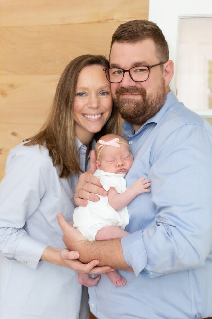 Birmingham, Alabama Newborn Photographer. Hoover, Homewood, Vestavia, Mountain Brook, Pelham, Alabaster, Helena, Birmingham, Alabama. Lifestyle Newborn Photos. in-home newborn session.