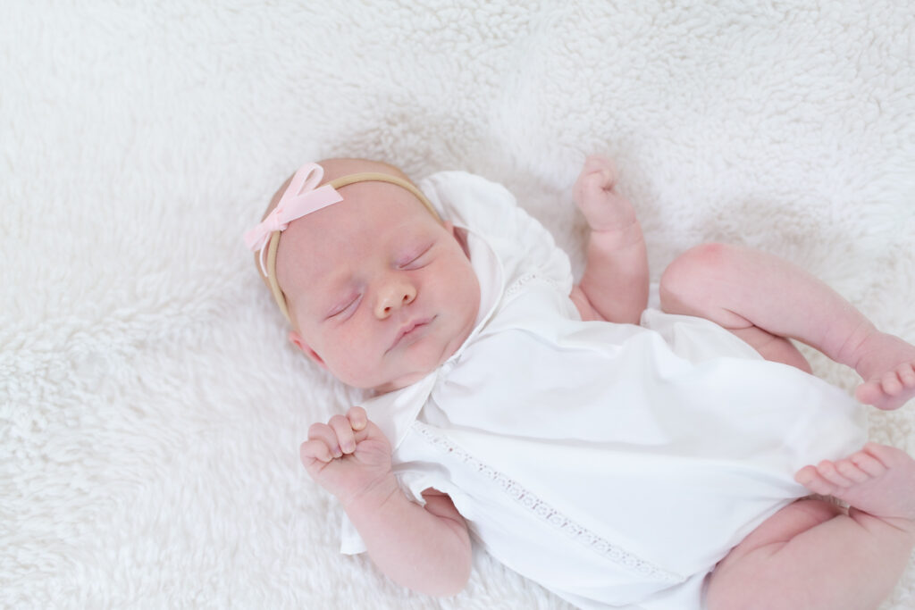 Birmingham, Alabama Newborn Photographer. Hoover, Homewood, Vestavia, Mountain Brook, Pelham, Alabaster, Helena, Birmingham, Alabama. Lifestyle Newborn Photos.In-Home newborn session.