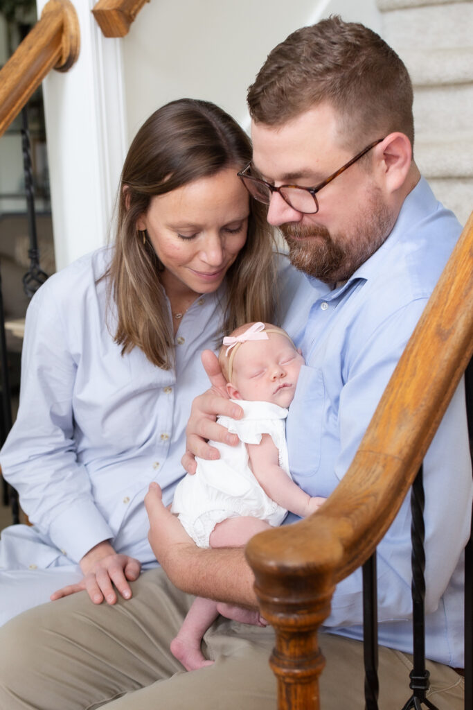 Birmingham, Alabama Newborn Photographer. Hoover, Homewood, Vestavia, Mountain Brook, Pelham, Alabaster, Helena, Birmingham, Alabama. Lifestyle Newborn Photos.