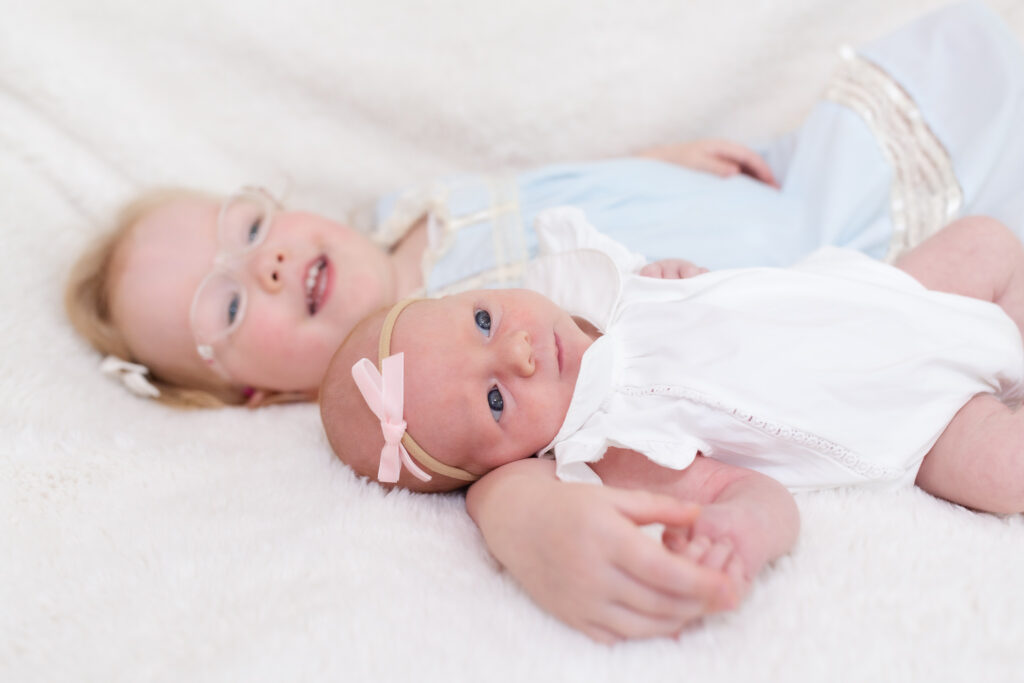 Birmingham, Alabama Newborn Photographer. Hoover, Homewood, Vestavia, Mountain Brook, Pelham, Alabaster, Helena, Birmingham, Alabama. Lifestyle Newborn Photos. In-Home newborn session.