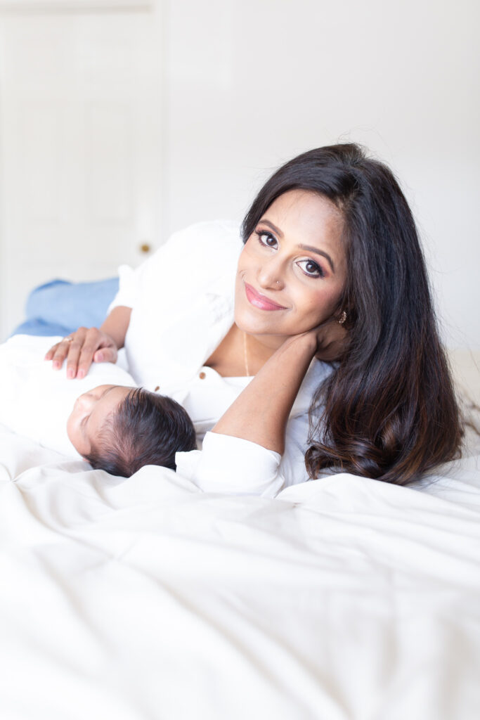 Lifestyle Newborn Photographer. Hoover, Vestavia, Homewood, Mountain Brook, Helena, Pelham, Alabaster, Birmingham, Chelsea, Alabama. Affordable Photographer, birmingham's best baby photographer. LIfestyle Newborn Photographer
