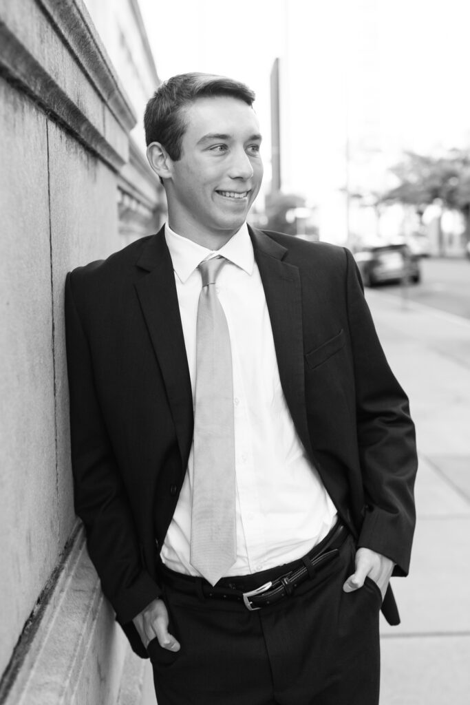 Downtown Senior Portraits for Guys. Classy Editorial Style Senior Photos in Downtown Birmingham, Alabama.
Hoover, Vestavia, Homewood, Mountain Brook, Helena, Pelham, Alabaster, Birmingham, Alabama.