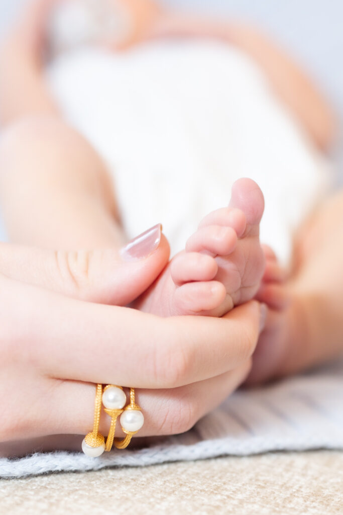 Birmingham, Alabama Newborn Photographer.  Lifestyle Newborn Session.  Baby Photographer.  Hoover, Alabama