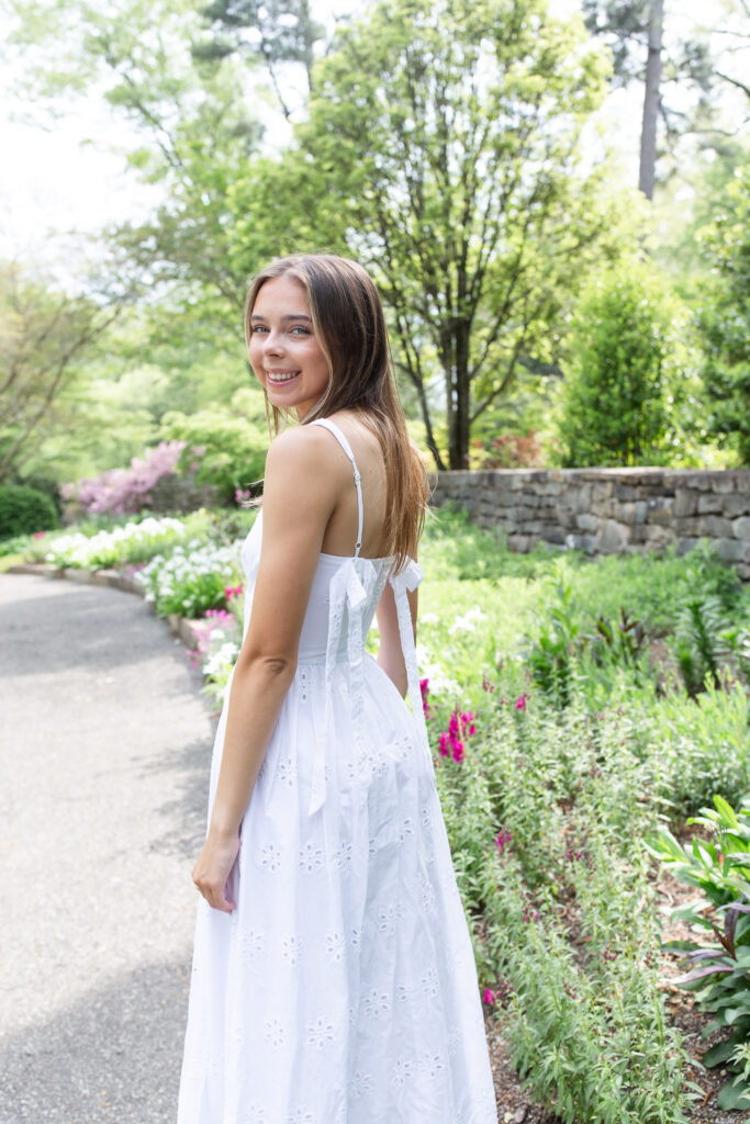 Making the most of your senior photos. Birmingham Botanical Gardens.