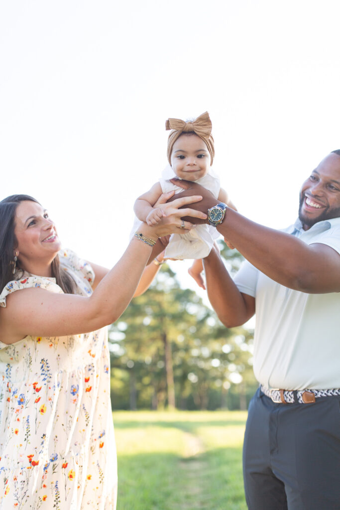 Adorable family photos in Birmingham, alabama.  Family Photographer in hoover, alabama