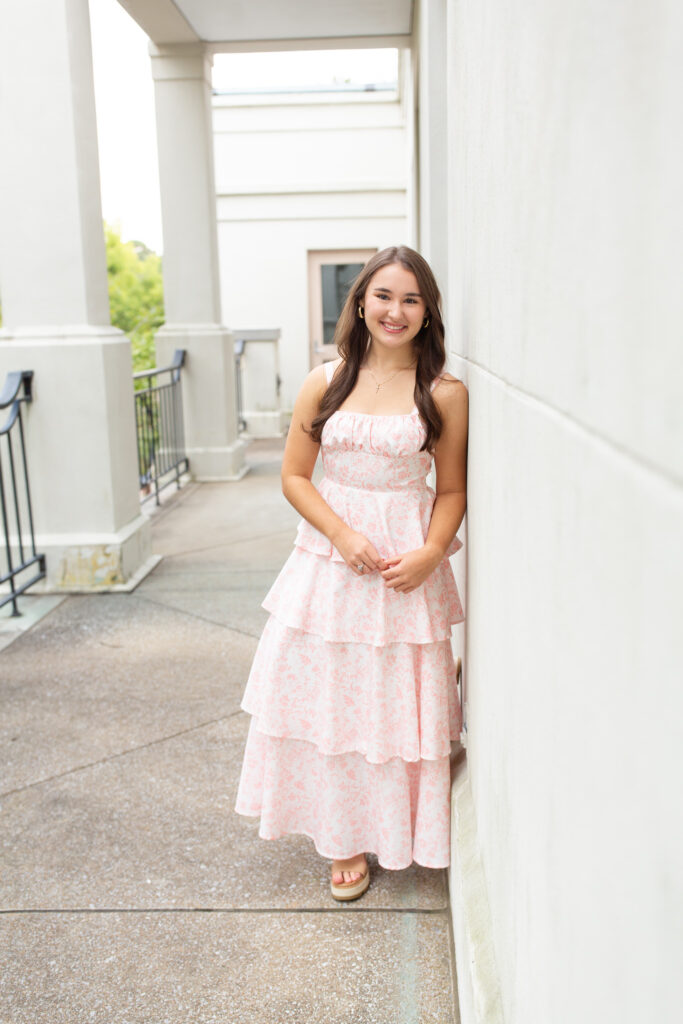 Senior Photo Sessions in Birmingham, Alabama.  Hoover, Vestavia, Homewood, Mountain Brook, Pelham, Helena, Alabaster Birmingham, Alabama.  Senior Photographer