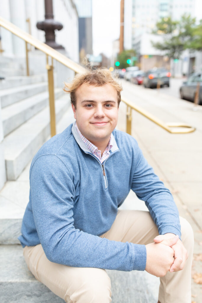 Senior PHotographer in Birmingham, Alabama.  Spain Park High School, Hoover High School, Thompson High School, Briarwood Christian School, Mountain Brook High School, Vestavia Hills High School, Homewood High School, Helena High School, Pelham High School, Oak Mountain High School, Senior Portraits.  Senior Photographer