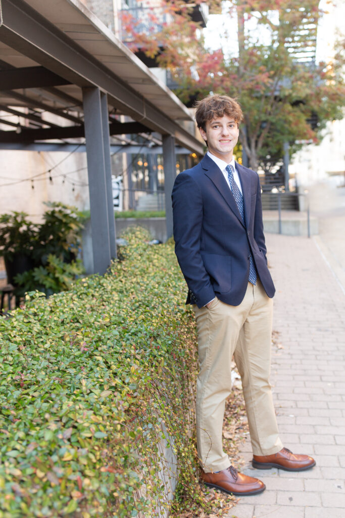 Senior PHotographer in Birmingham, Alabama.  Spain Park High School, Hoover High School, Thompson High School, Briarwood Christian School, Mountain Brook High School, Vestavia Hills High School, Homewood High School, Helena High School, Pelham High School, Oak Mountain High School, Senior Portraits.  Senior Photographer