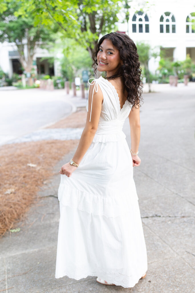 Senior PHotographer in Birmingham, Alabama.  Spain Park High School, Hoover High School, Thompson High School, Briarwood Christian School, Mountain Brook High School, Vestavia Hills High School, Homewood High School, Helena High School, Pelham High School, Oak Mountain High School, Senior Portraits.  Senior Photographer