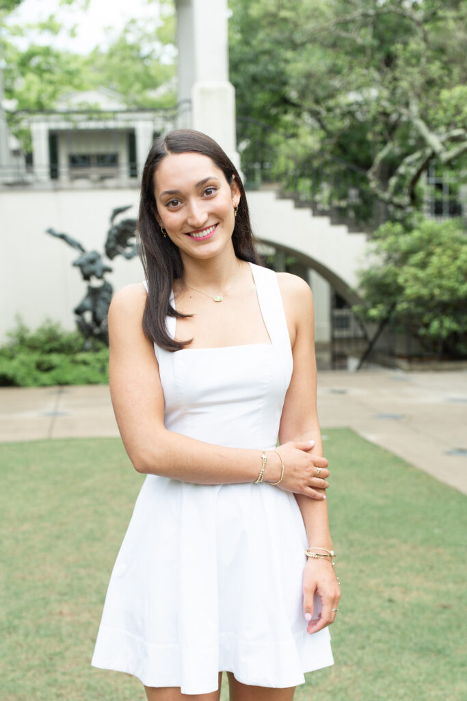 Senior PHotographer in Birmingham, Alabama.  Spain Park High School, Hoover High School, Thompson High School, Briarwood Christian School, Mountain Brook High School, Vestavia Hills High School, Homewood High School, Helena High School, Pelham High School, Oak Mountain High School, Senior Portraits.  Senior Photographer