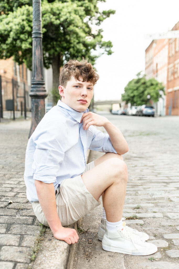 Birmingham, Alabama High School Senior Portrait Photographer.  Spain Park High School, Hoover High School, Vestavia Hills High School, Homewood High School, Mountain Brook High School, Oak Mountain High School, Chelsea High School, John Carol High School, Briarwood Christian School, Pelham High School, Helena High School, Thompson High School.  Senior Photos