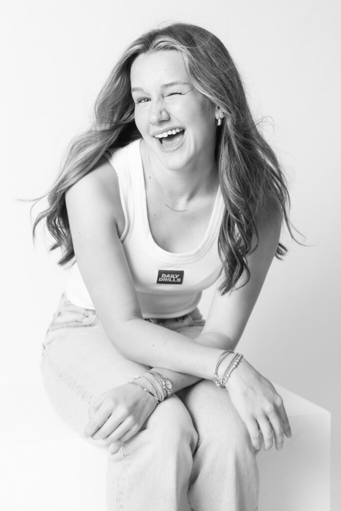 Senior Photographer Hoover High School, Spain Park High School, Vestavia Hills High School, Mountain Brook High School, Homewood High School, Oak Mountain High School, Chelsea High School, Pelham High School, Helena High School, Thompson High School