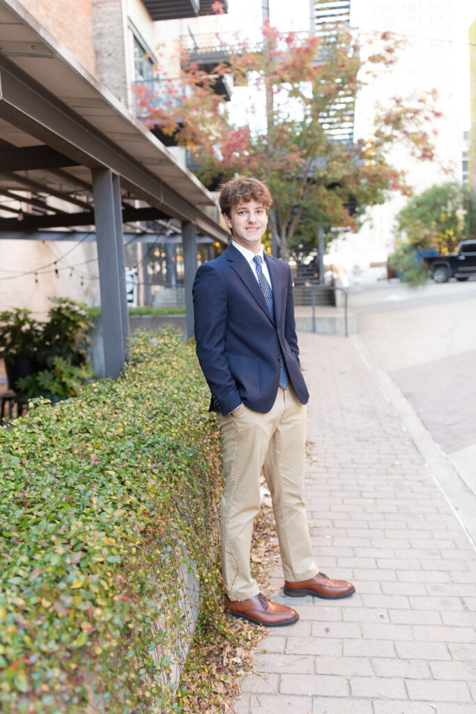 Birmingham, Alabama High School Senior Portrait Photographer.  Spain Park High School, Hoover High School, Vestavia Hills High School, Homewood High School, Mountain Brook High School, Oak Mountain High School, Chelsea High School, John Carol High School, Briarwood Christian School, Pelham High School, Helena High School, Thompson High School.  Senior Photos