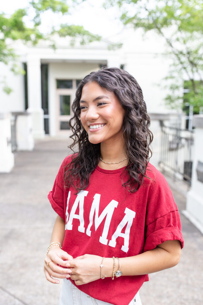 Birmingham, Alabama High School Senior Portrait Photographer.  Spain Park High School, Hoover High School, Vestavia Hills High School, Homewood High School, Mountain Brook High School, Oak Mountain High School, Chelsea High School, John Carol High School, Briarwood Christian School, Pelham High School, Helena High School, Thompson High School.  Senior Photos