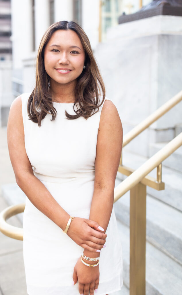 Birmingham Alabama Senior Portrait Photographer.  Spain Park High School Senior Photos