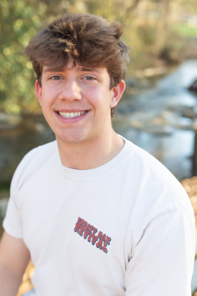 Hoover High School, Spain Park High School, Vestavia High School, Homewood High School, Mountain Brook High School, Briarwood Christian School, John Carol High School, Oak Mountain High School, Thompson High School, Helena High School, Pelham High School.  Senior Portrait Photographer in Birmingham, Alabama